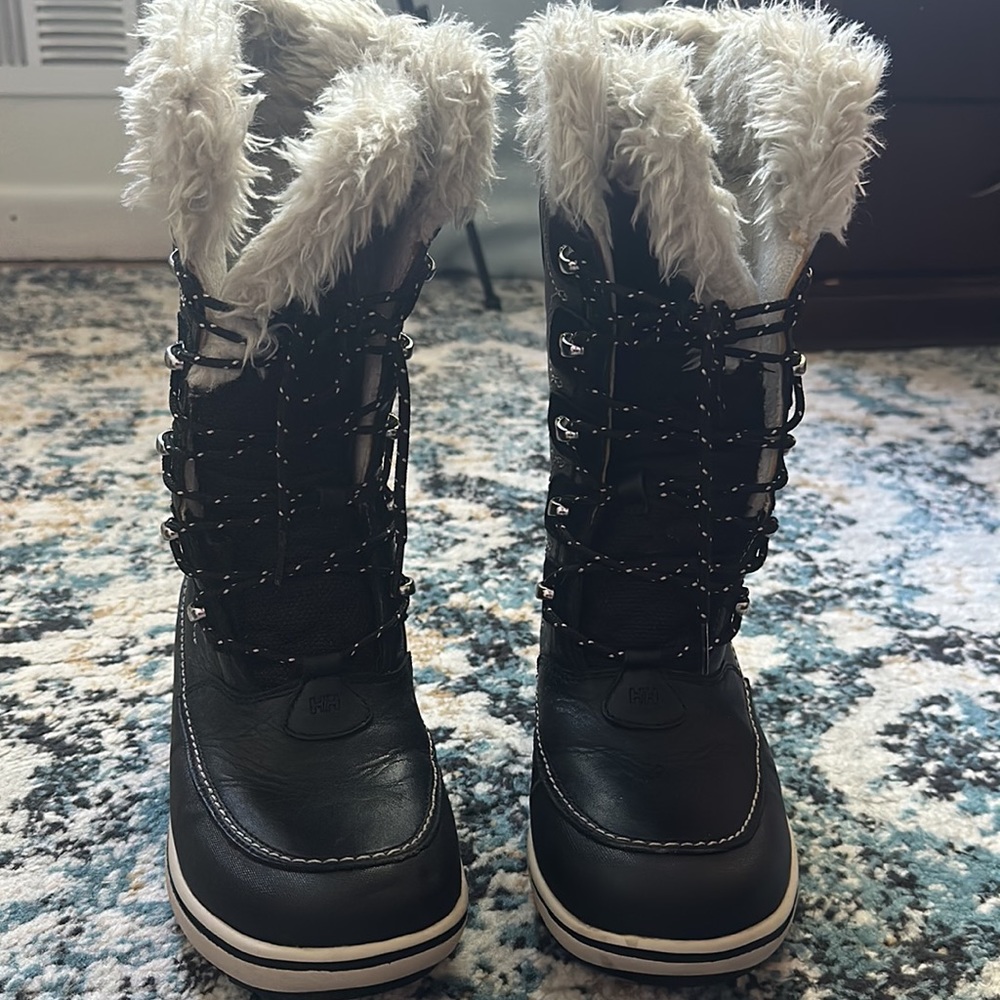 Boots - Picture 2 of 3